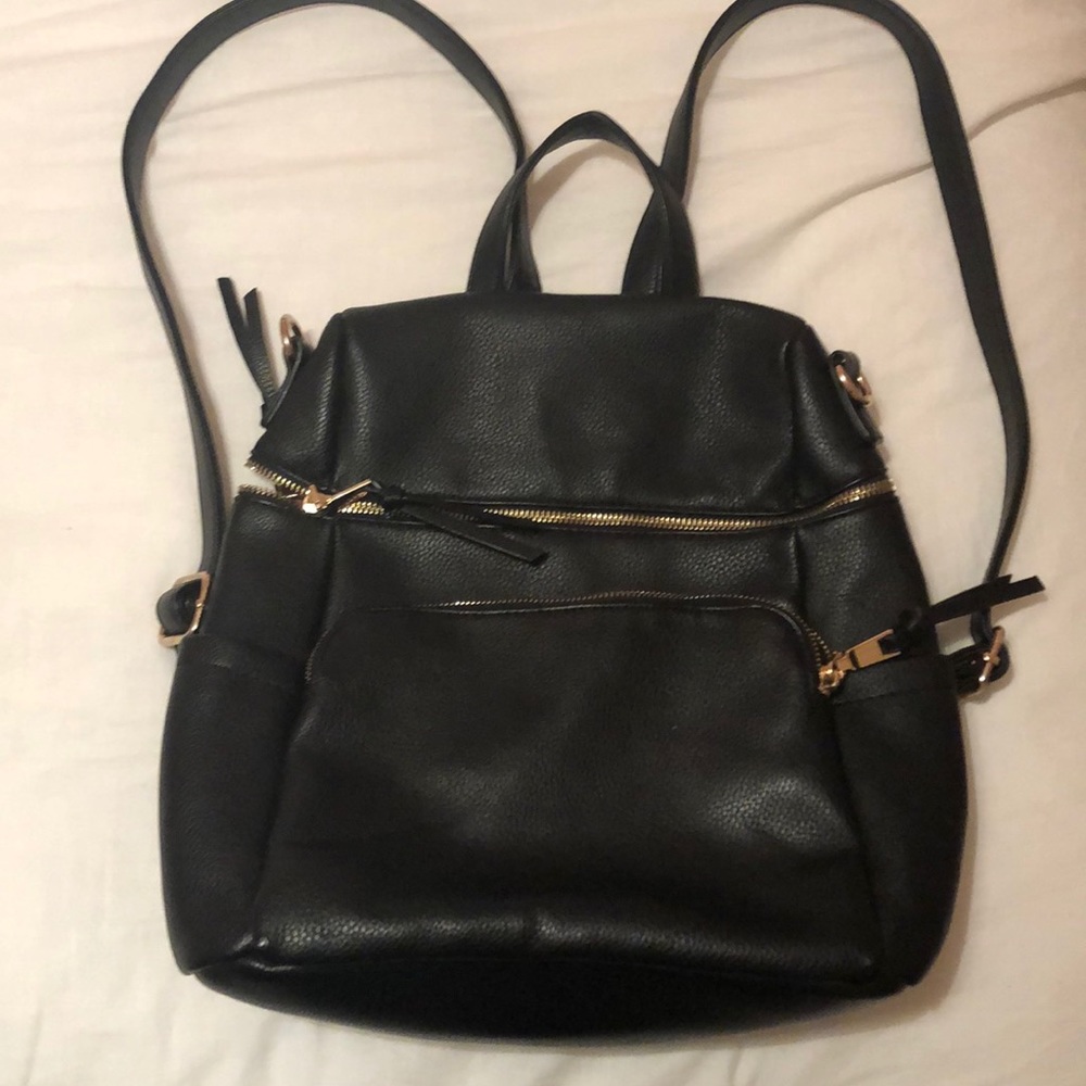 Vegan leather black backpack. ROOMY!!!